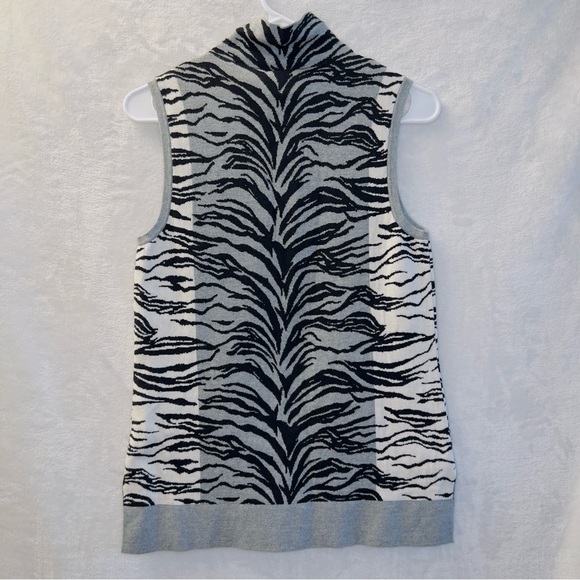 Carlisle Collection NWT Zebra Print Cotton Silk Sleeveless Turtleneck Sweater - Picture 6 of 6